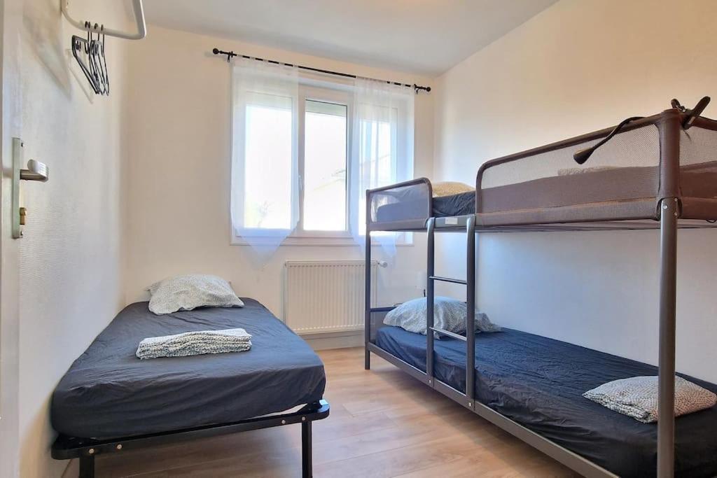 Maison A Aurillac - 3 Chambres - Arrivee Autonome ภายนอก รูปภาพ