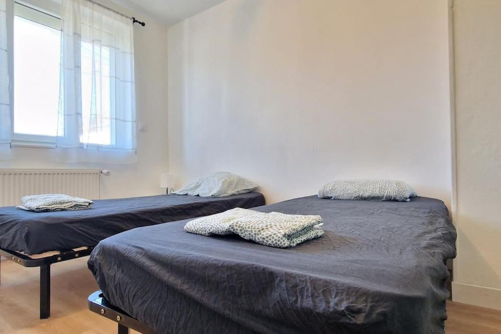Maison A Aurillac - 3 Chambres - Arrivee Autonome ภายนอก รูปภาพ