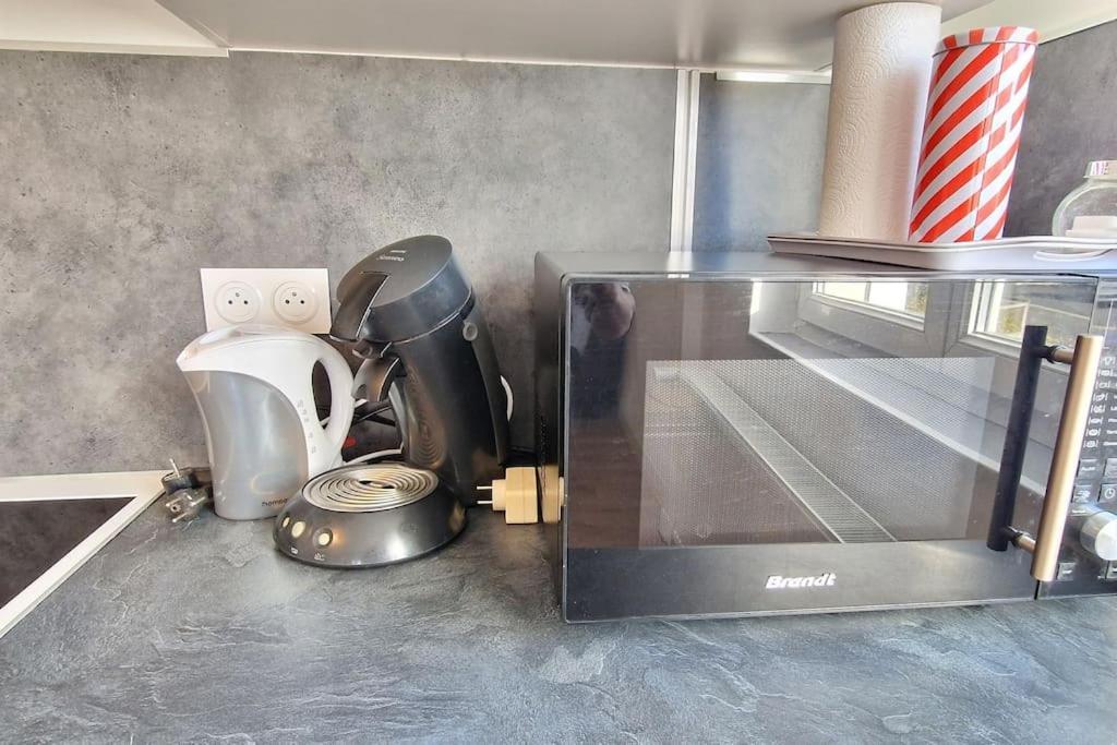 Maison A Aurillac - 3 Chambres - Arrivee Autonome ภายนอก รูปภาพ