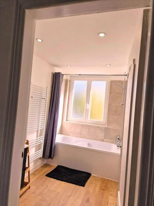 Maison A Aurillac - 3 Chambres - Arrivee Autonome ภายนอก รูปภาพ